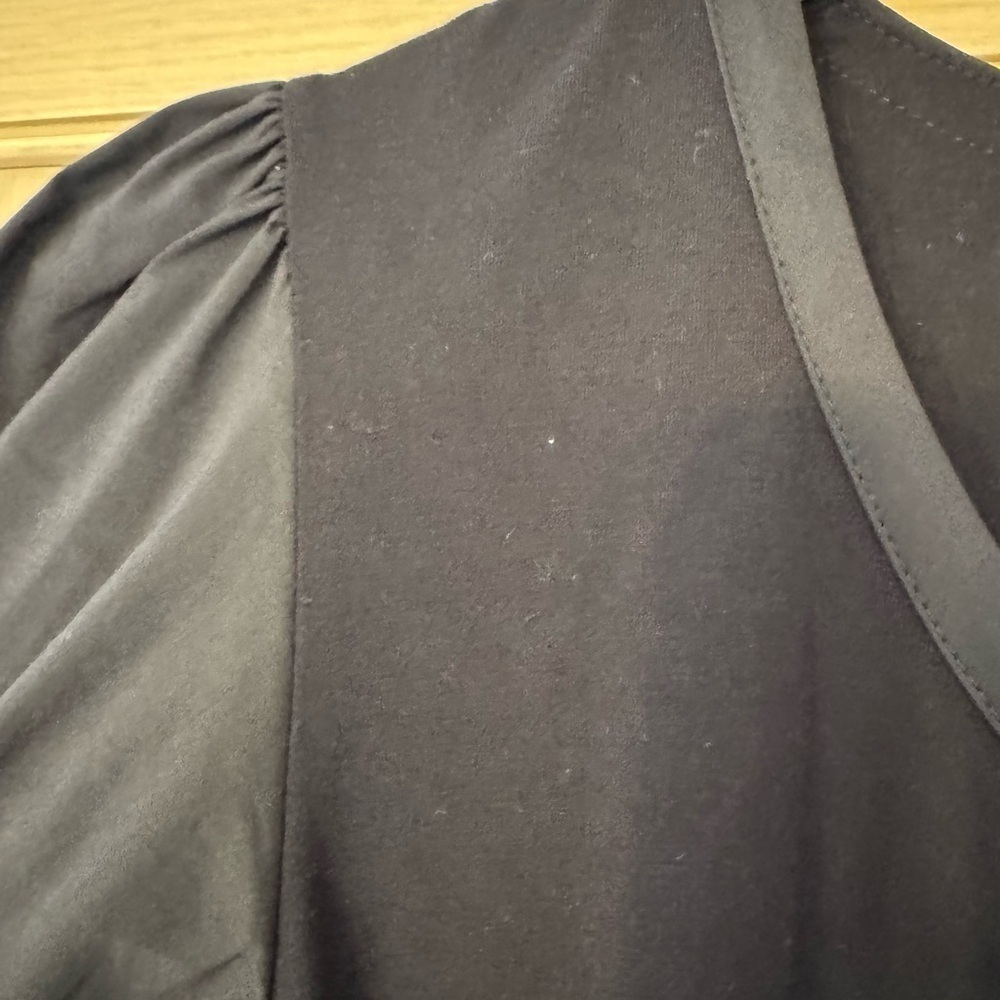 NWT Tahari Black Puff Sleeve Tee Dual Fabric Viscose Blend / medium - Picture 3 of 10
